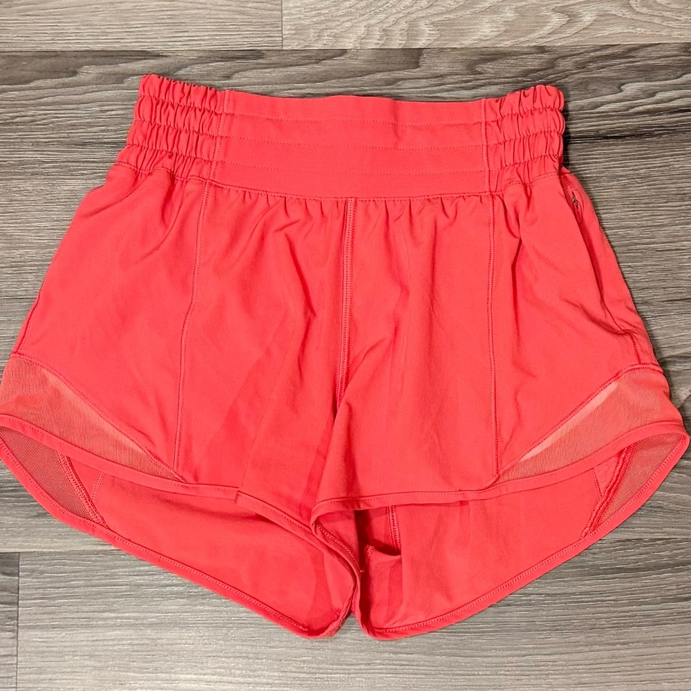 Lululemon High Rise Hotty Hots in Glaze Pink, Size 0